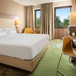 メリア ホテル 4*