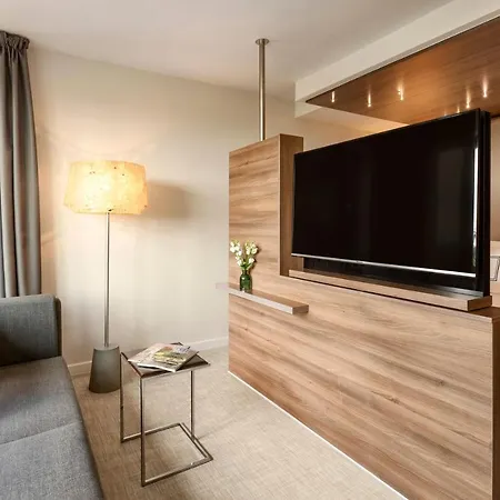 Melia Hotell 4*