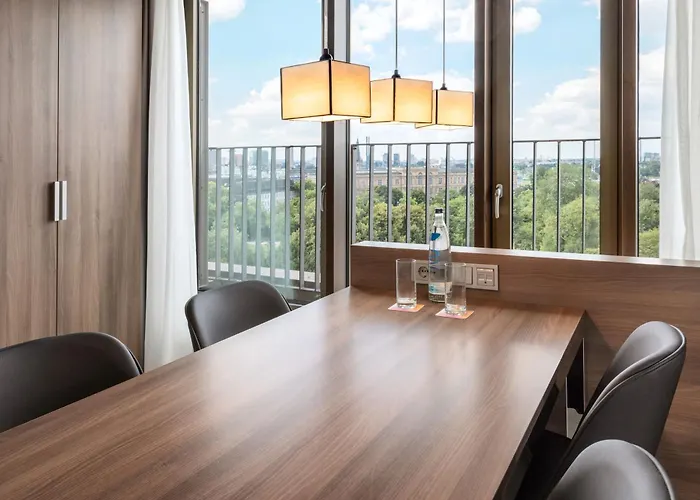 Отель Melia 4*